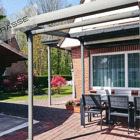 Grosszuegige Mit Terrasse Apartamento